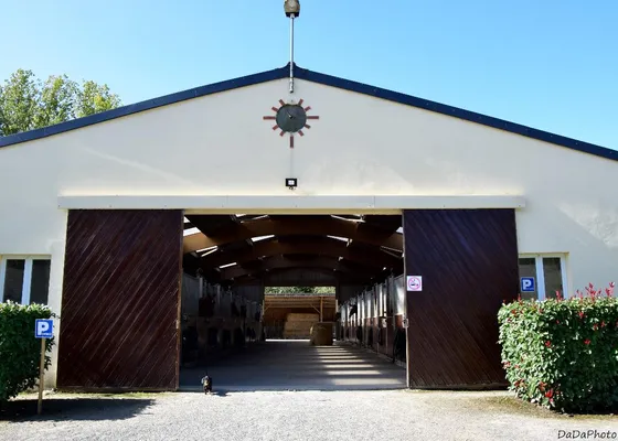 L’entrée de l’écurie principale