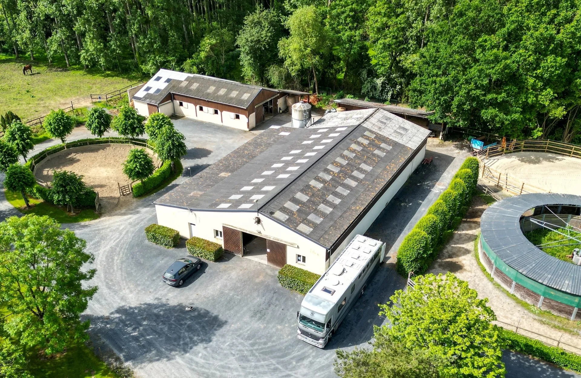 Aerial view of Écurie de Beauclerc