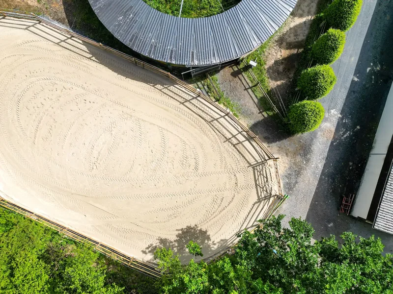 Vue aérienne de la carrière en sable de l’Écurie de Beauclerc